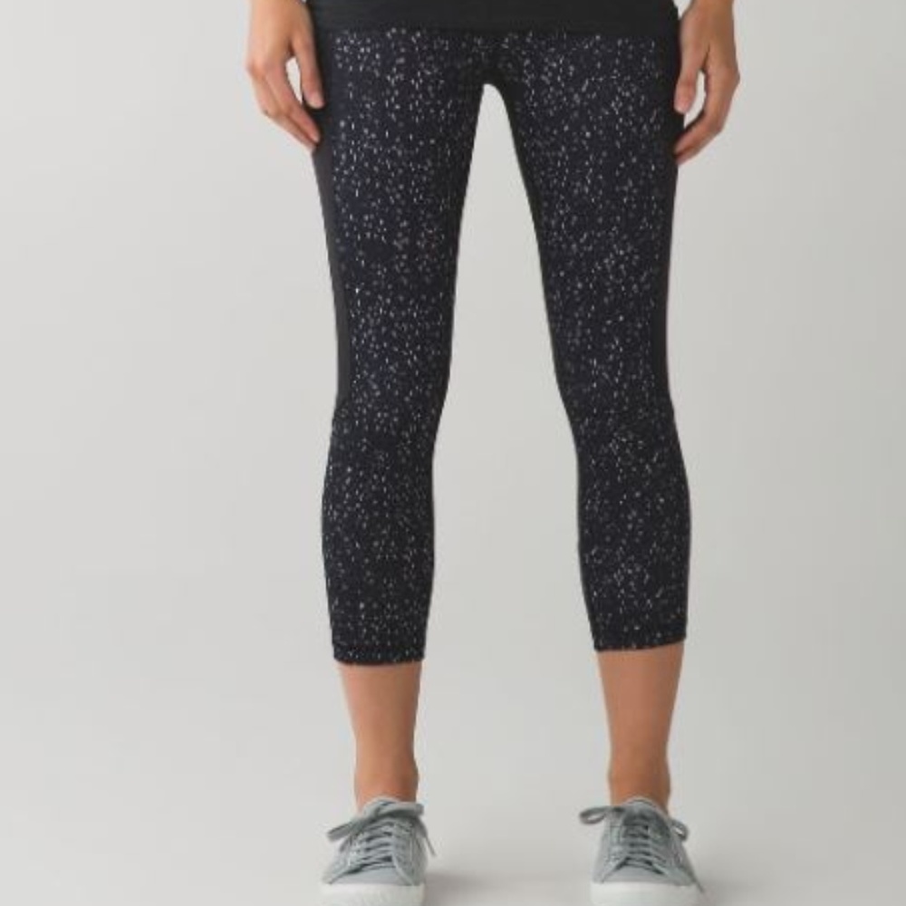 Lululemon Give Me Qi Crop 8 Mink Berry Butterfly